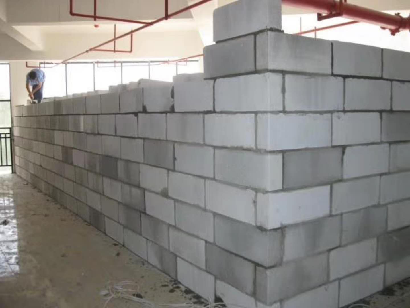 三穗蒸压加气混凝土砌块承重墙静力和抗震性能的研究